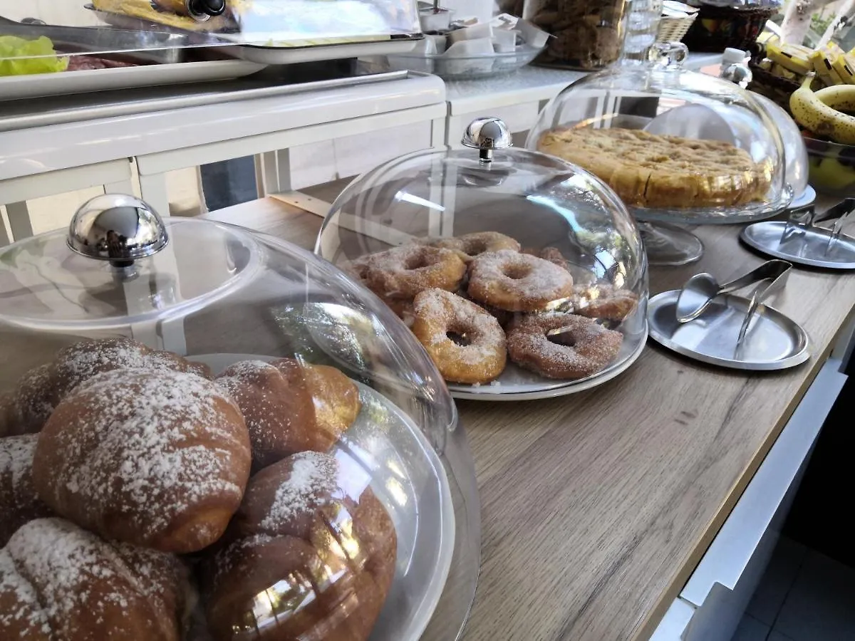 Hotel Iride Suite, Breakfast&Brunch - ideale per famiglie e coppie Riccione