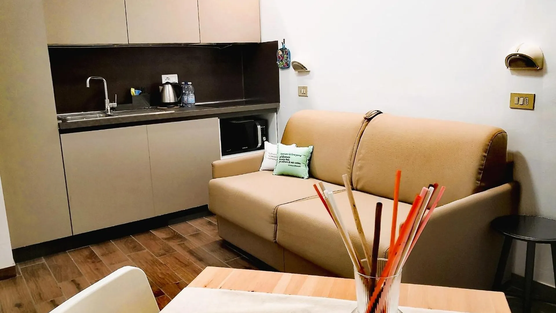 Hotel Iride Suite & Breakfast- Ideale Per Famiglie E Coppie 리치오네