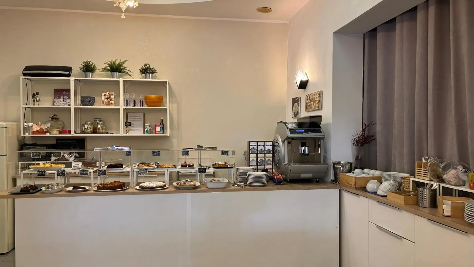Hotel Iride Suite, Breakfast&Brunch - ideale per famiglie e coppie Riccione