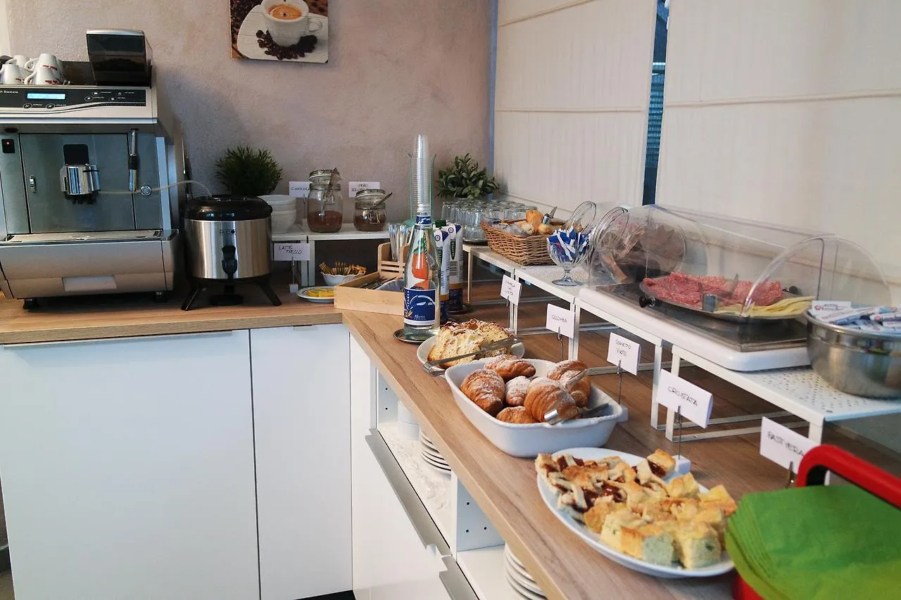 Hotel Iride Suite, Breakfast&Brunch - ideale per famiglie e coppie Riccione