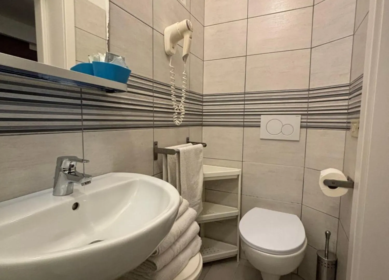 Hotel Iride Suite & Breakfast- Ideale Per Famiglie E Coppie Riccione