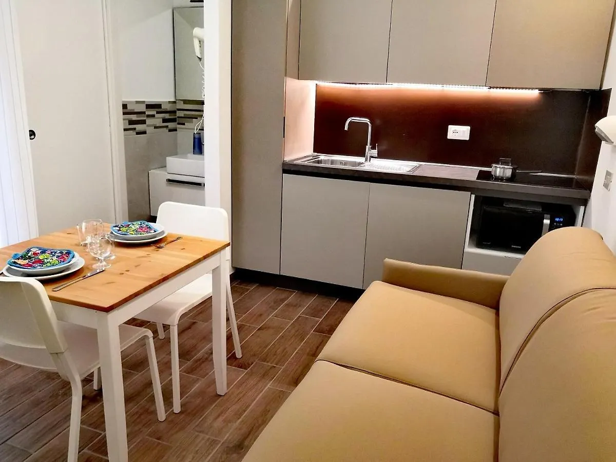 Hotel Iride Suite & Breakfast- Ideale Per Famiglie E Coppie Riccione